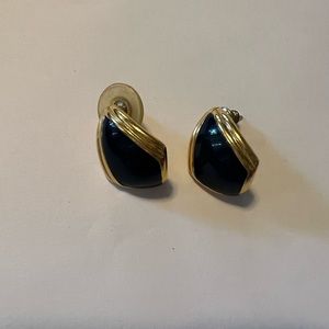 Black and gold tone Monet earrings